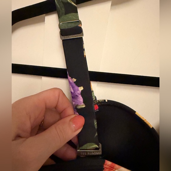 Ted Baker Saffiey Floral Print One Piece Swimsuit Size S Molded Cups Beach Vacay - Picture 7 of 12